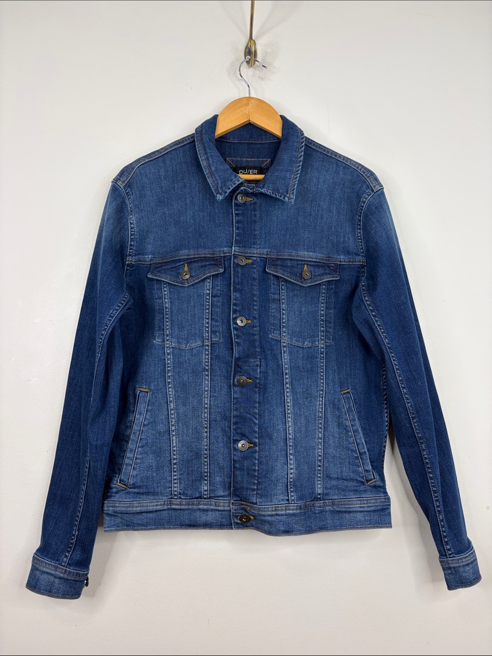 DU/ER Jean Jacket Mens Medium Dark Blue Stay Dry Performance Stretch Denim